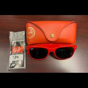 Ray-Ban Sunglasses RB 2132 New Wayfarer Red Frames; Size 55. Brand New